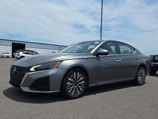 Gun Metallic 2023 Nissan Altima 2.5 SV