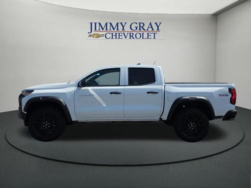 Summit White 2026 Chevrolet Colorado Trail Boss