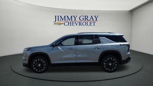 Sterling Gray Metallic 2026 Chevrolet Traverse LT