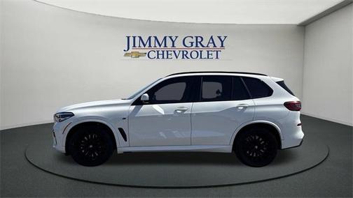 2022 BMW X5 M50i