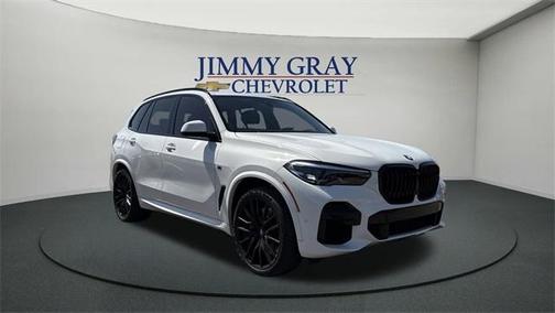 2022 BMW X5 M50i