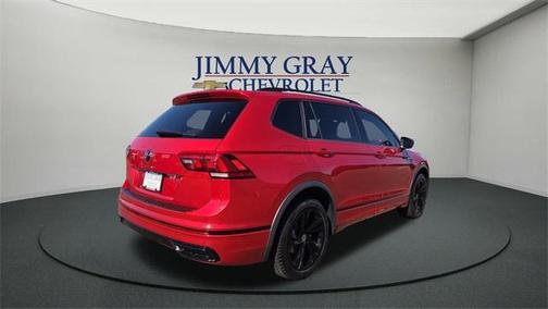 2024 Volkswagen Tiguan 2.0T SE R-Line Black