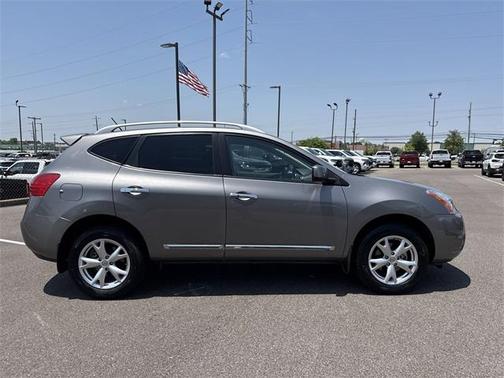2011 Nissan Rogue SV