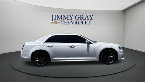 2022 Chrysler 300 Touring L