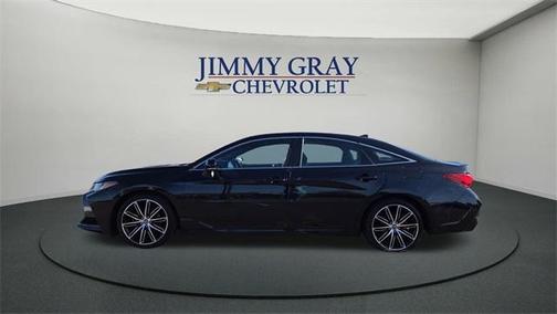 2019 Toyota Avalon XLE Touring