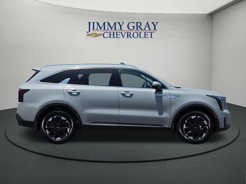 Wolf Gray 2025 Kia Sorento S