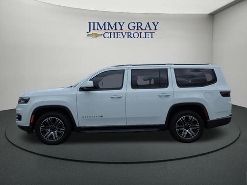Bright White Clearcoat 2022 Jeep Wagoneer Series III
