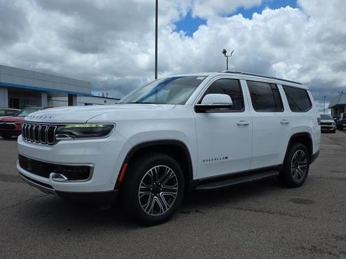Bright White Clearcoat 2022 Jeep Wagoneer Series III