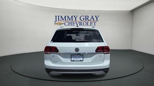 Pure White 2018 Volkswagen Atlas 3.6L SE