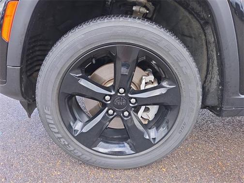 2022 Jeep Grand Cherokee L Laredo