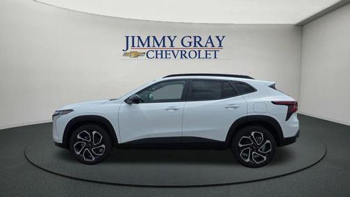 Summit White 2026 Chevrolet Trax 2RS