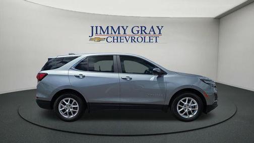 Sterling Gray Metallic 2024 Chevrolet Equinox LT