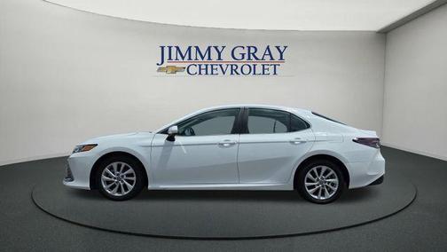 Ice 2024 Toyota Camry LE