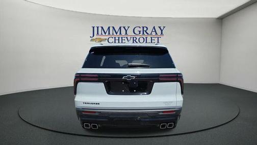 Summit White 2026 Chevrolet Traverse LT