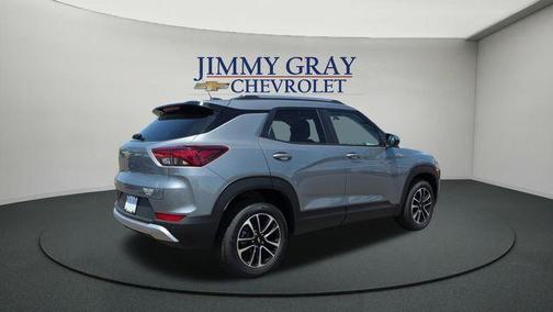 Sterling Gray Metallic 2026 Chevrolet Trailblazer LT