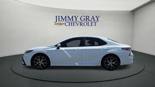 Super White 2021 Toyota Camry SE