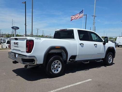 Summit White 2024 GMC Sierra 2500 Pro