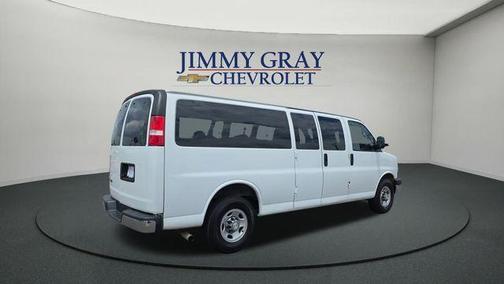 Summit White 2020 Chevrolet Express 3500 LT