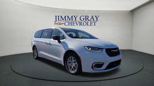 2024 Chrysler Pacifica Touring-L