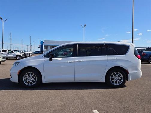 2024 Chrysler Pacifica Touring-L