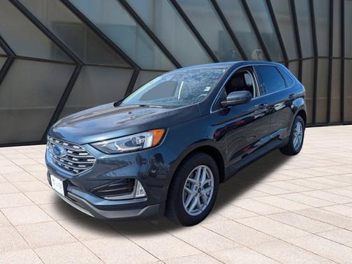 2022 Ford Edge 