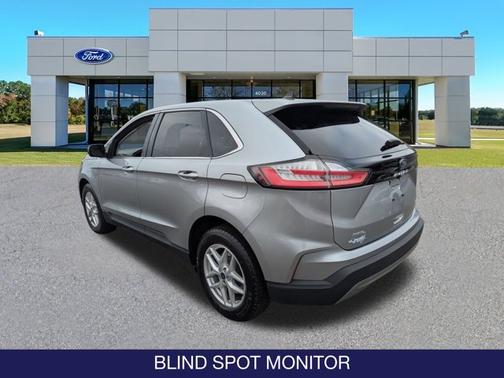 2022 Ford Edge 