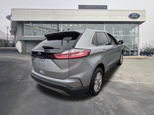2022 Ford Edge 