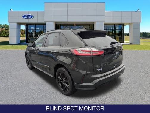 2023 Ford Edge SE