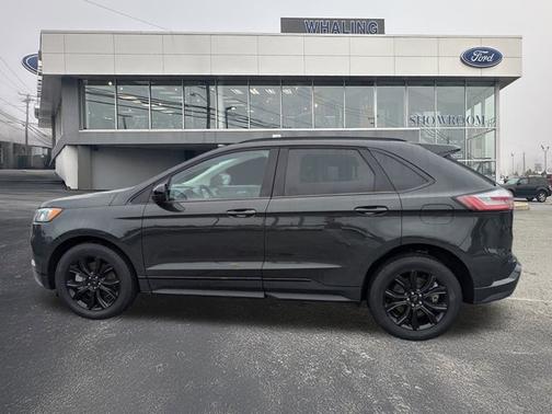 2023 Ford Edge SE