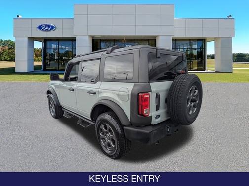 2022 Ford Bronco 