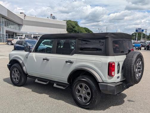 CACTUS GRAY 2023 Ford Bronco