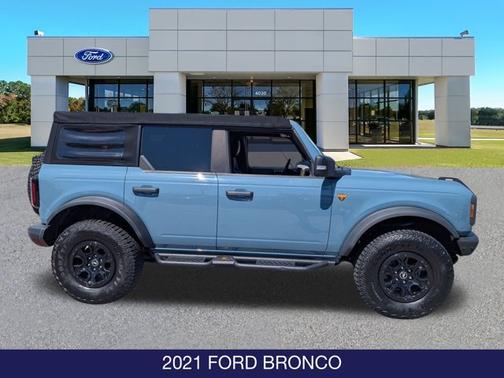2021 Ford Bronco 