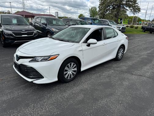 2020 Toyota Camry Hybrid LE