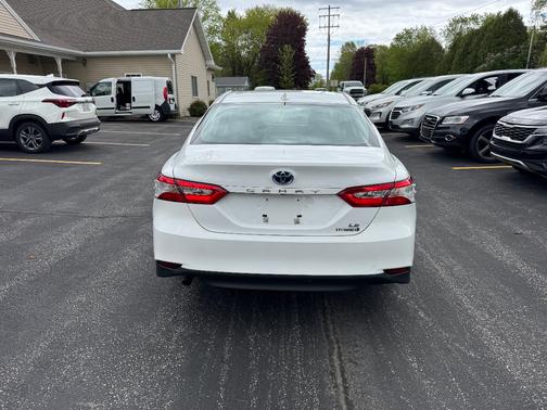 2020 Toyota Camry Hybrid LE
