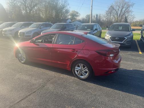 2020 Hyundai ELANTRA SE