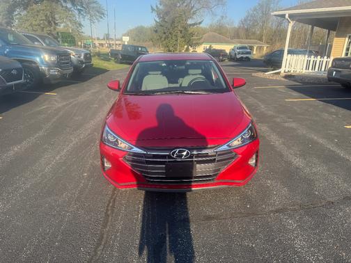 2020 Hyundai ELANTRA SE
