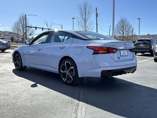 2025 Nissan Altima SR