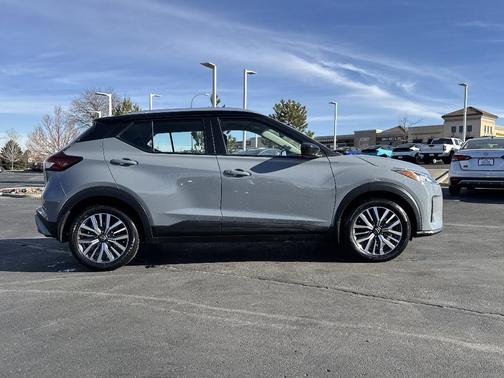 2024 Nissan Kicks SV