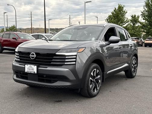 2025 Nissan Kicks SV