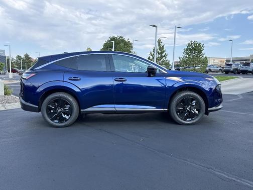2025 Nissan Murano SV