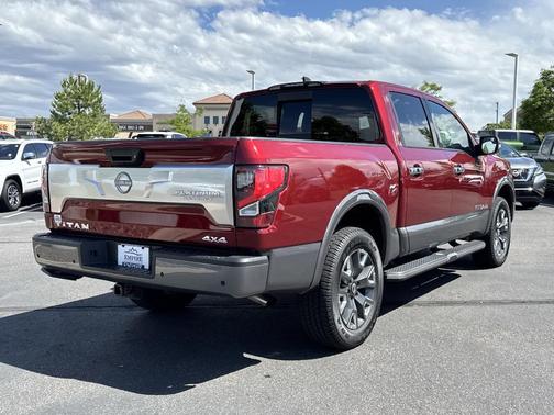 2024 Nissan Titan Platinum Reserve