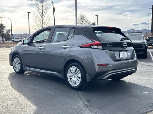 2024 Nissan Leaf S
