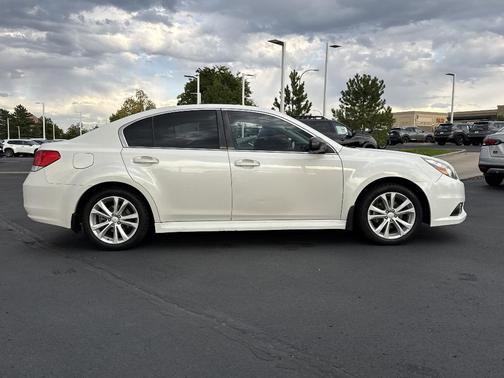 2014 Subaru Legacy 2.5i