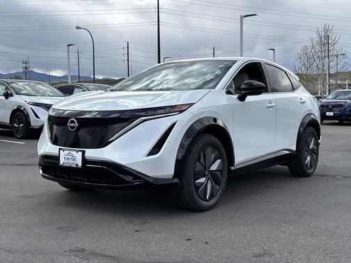 2025 Nissan ARIYA ENGAGE