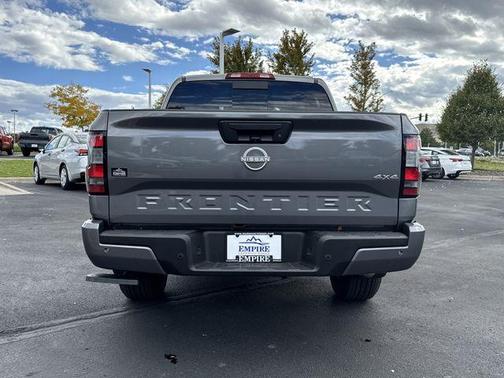 2025 Nissan Frontier SV