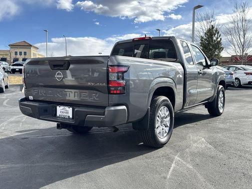 2022 Nissan Frontier SV
