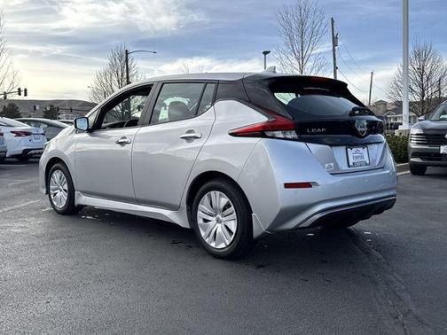 2025 Nissan Leaf S