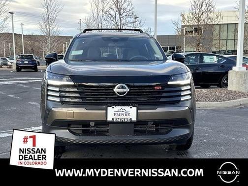 Canyon Bronze M 2026 Nissan Kicks SR