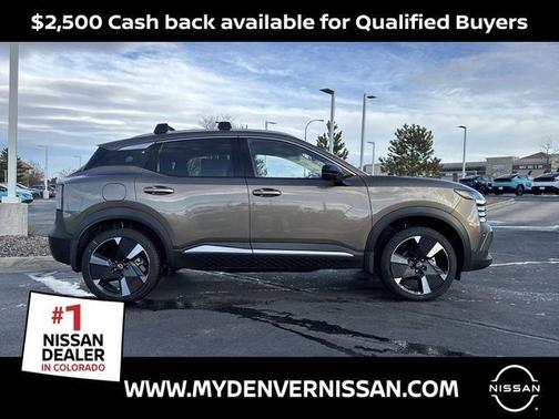 Canyon Bronze M 2026 Nissan Kicks SR
