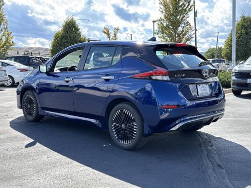 2024 Nissan Leaf SV PLUS